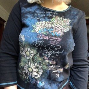 Vintage y2k 2000’s graphic 3/4 length top